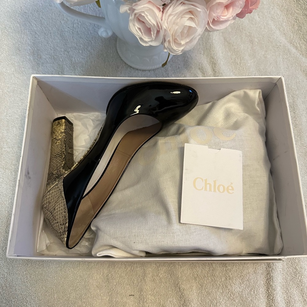Chlo Black Parent Leather Pumps With Python Heels… - image 7